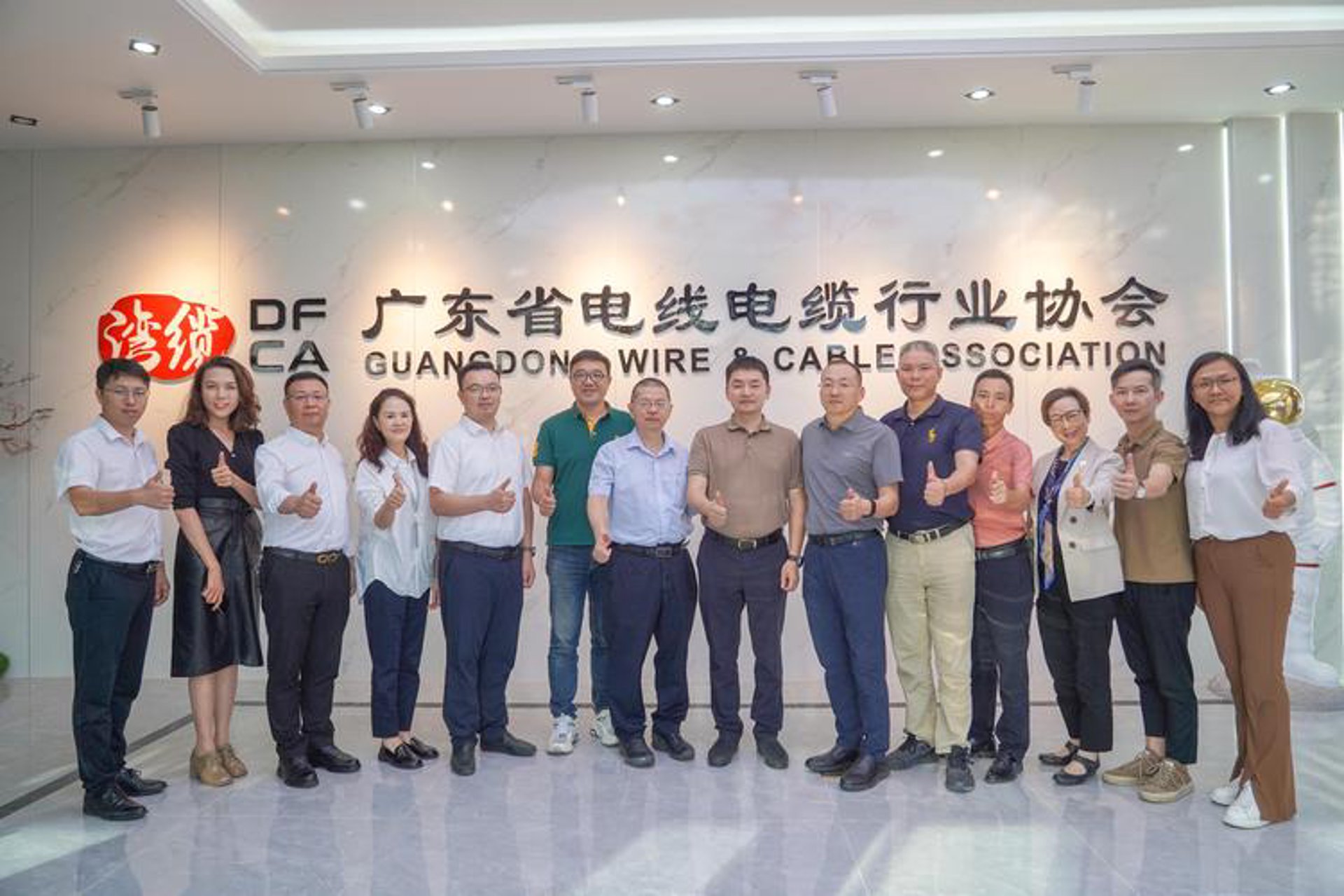 智能时代的配电柜：科技与安全的并行